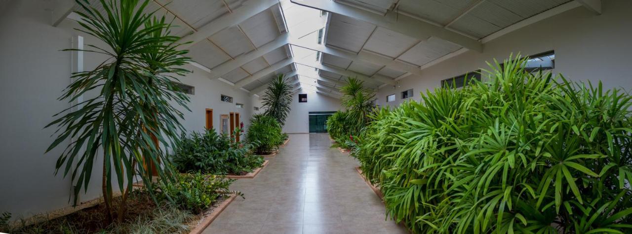 Hotel Vila Verde Penápolis Extérieur photo