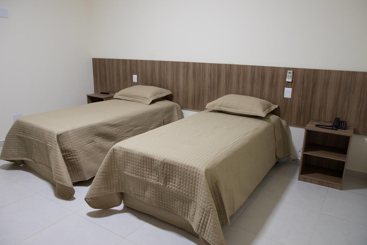 Hotel Vila Verde Penápolis Extérieur photo